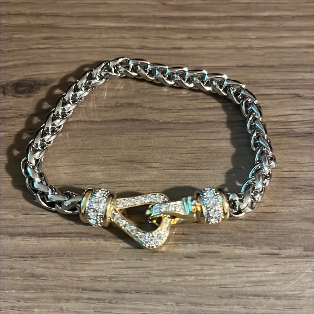 Elegant Silver and Gold Chain Bracelet
